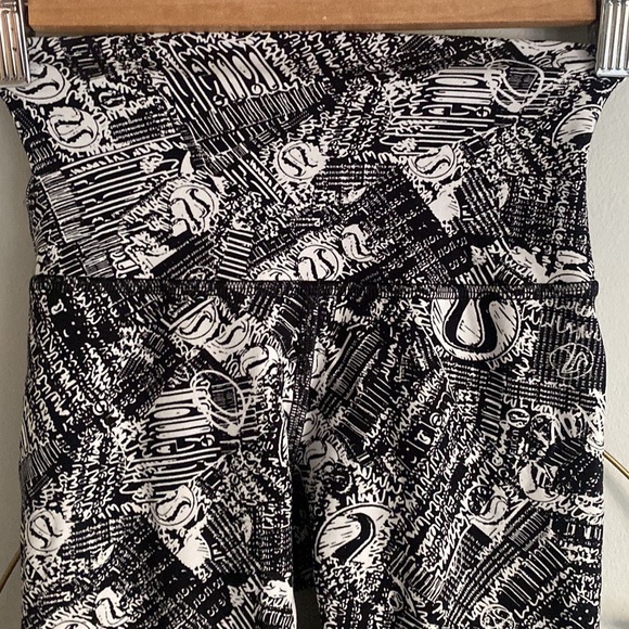 Lululemon Wunder Train High-Rise Tight 25"
Tear It Up Alpine White Black size 0 - Picture 7 of 13
